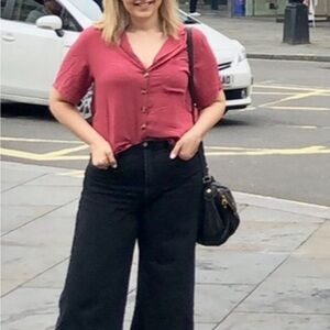 Elegant Pink Button-Up Blouse